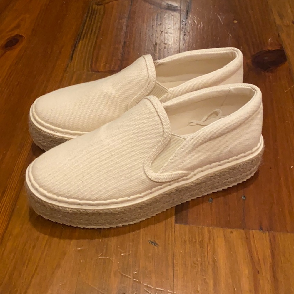 H&M espadrille slip-on shoe